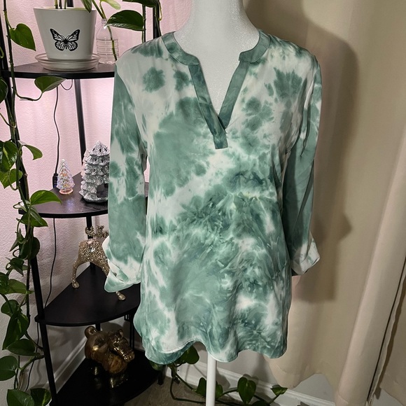 Simply Vera by Vera Wang Women’s Tie Dye Blouse - Picture 1 of 5